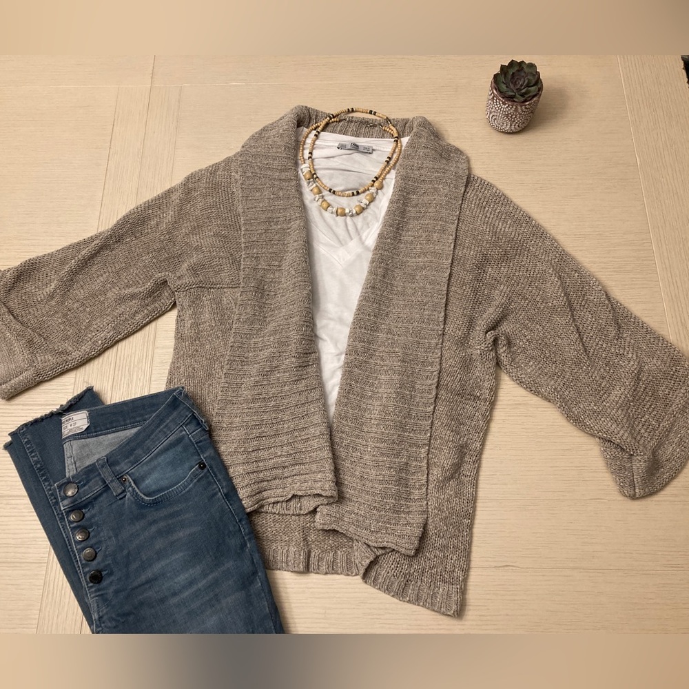 Venue Tan knit blend  Cardigan Open Front/Fold Back 3/4 Sleeve w Button Size M
